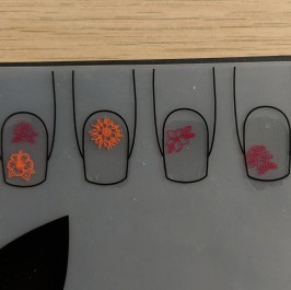 Start of the orange & red flower decal